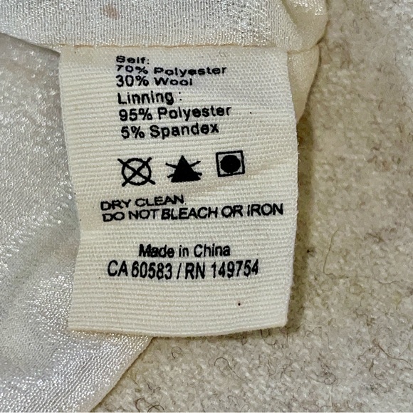 Rare WYLLIS Clothing Heathered Cream Cropped Wool Zanzi Pilot Jacket MEDIUM - Picture 13 of 14